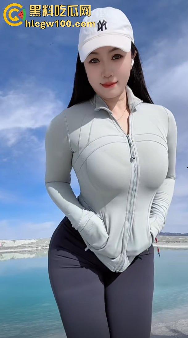 抖音健身网红『蓓蕾秋语』不雅洗澡自拍视频疯传 这翘臀太顶辣到爆 15cm以下兄弟直接劝退小鸡鸡 !-15