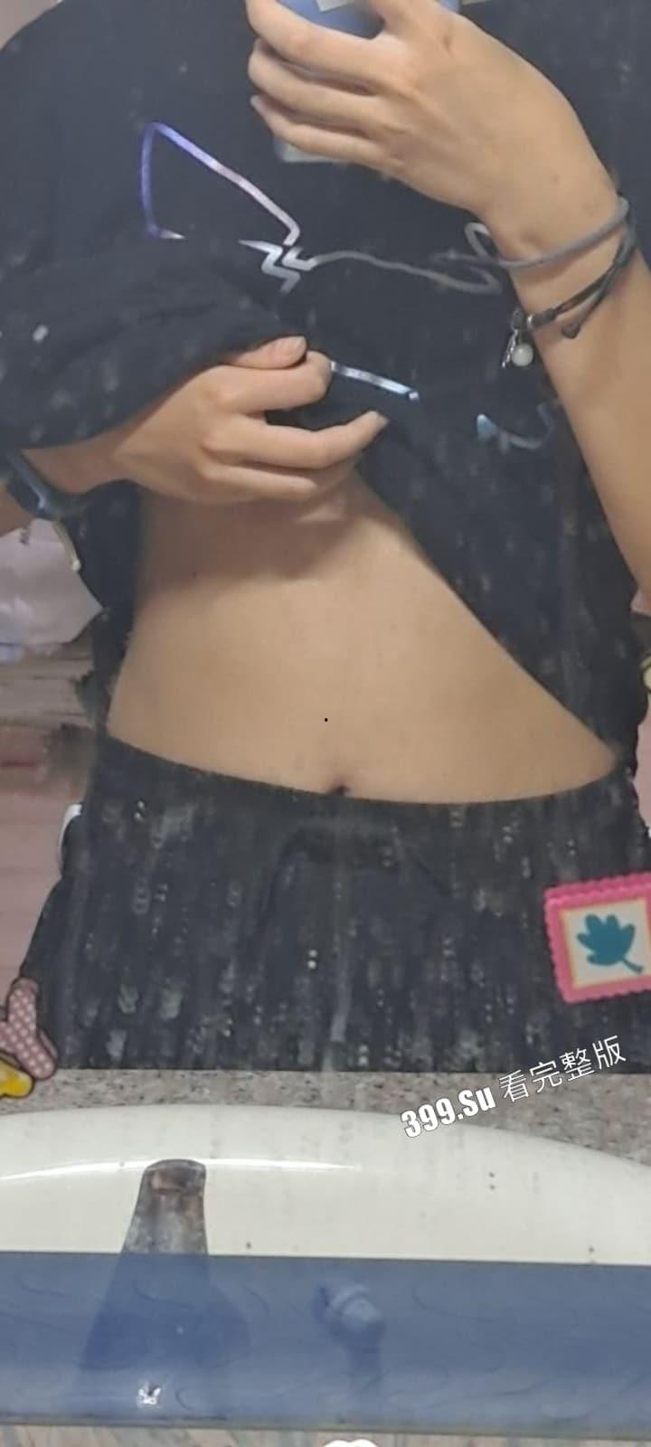 开学前最后的疯狂 天津高中学生—罗晓玲 跟网友裸聊，自慰给网友看  视频被流出-6