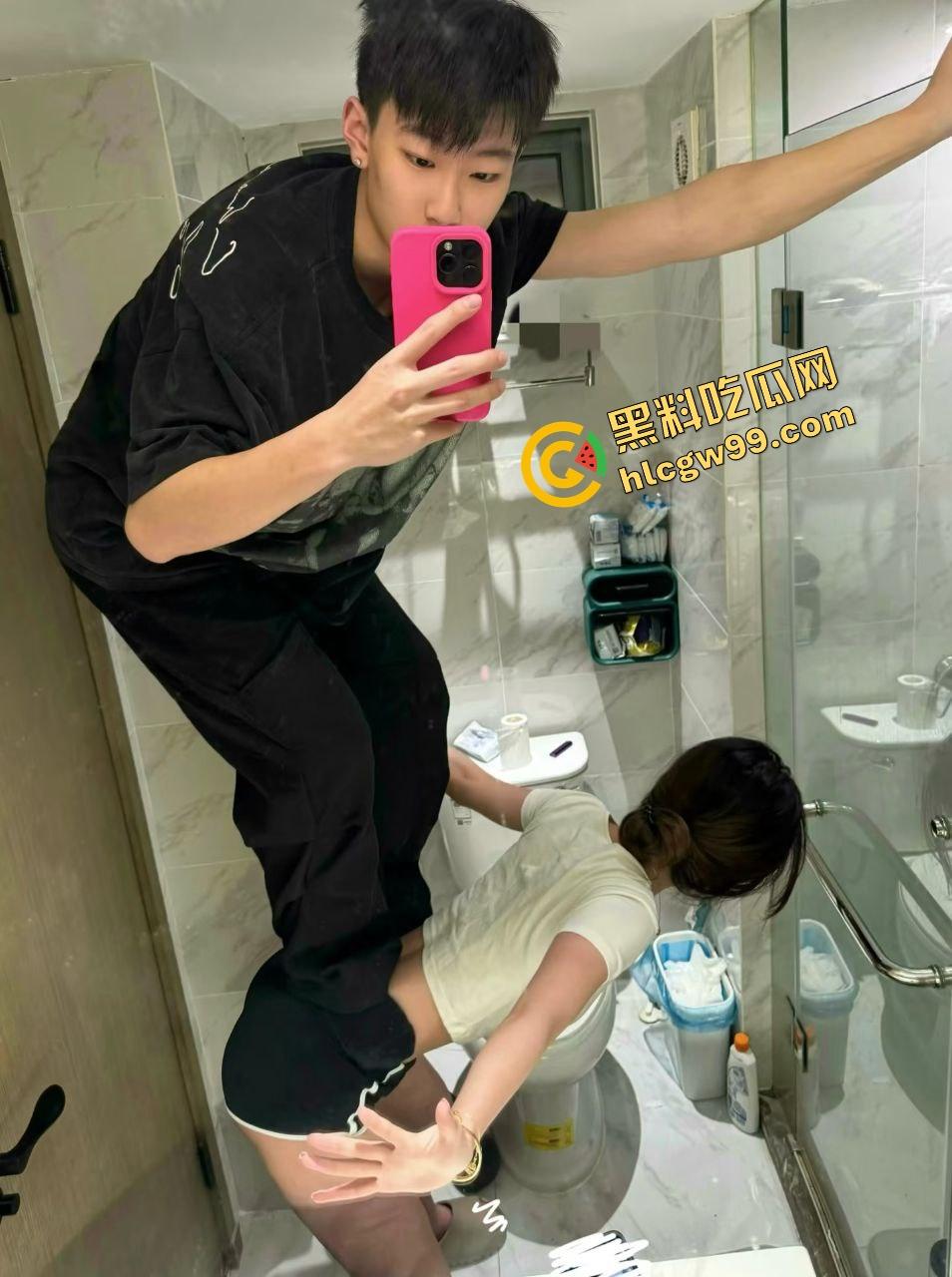 福建艺术职业纯欲反差女友『贾婷』与男友酒店刺激做爱，趴在床上享受被填满骚逼！独家曝光流出！-3