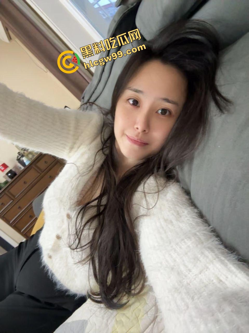 开春啦露出交配时间到！东关小区饥渴少妇 情人节夜晚开灯露出女上骑乘 淫叫声响遍整个小区 惨遭偷拍曝光流出-2