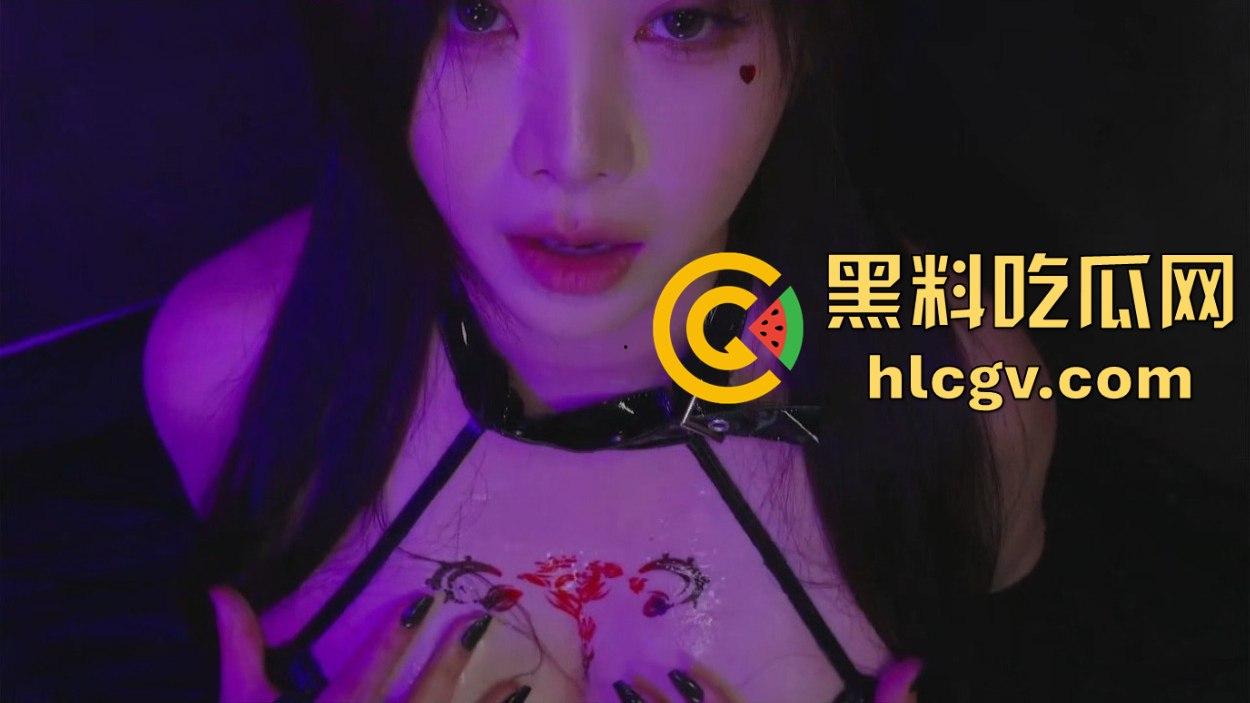 万圣节韩国ASMR女神大战欧美胸巫!究竟谁能让你射爆?口技vs摩擦让你耳朵怀孕,带耳机好好放松!-2