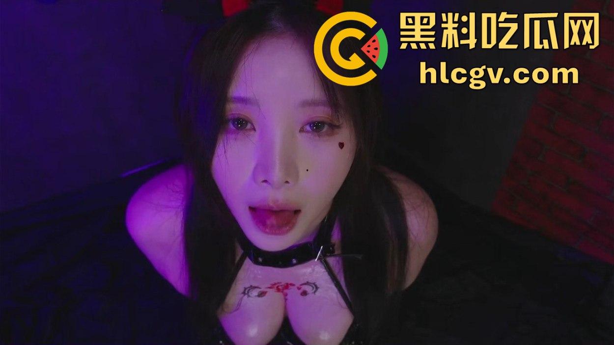万圣节韩国ASMR女神大战欧美胸巫!究竟谁能让你射爆?口技vs摩擦让你耳朵怀孕,带耳机好好放松!-9