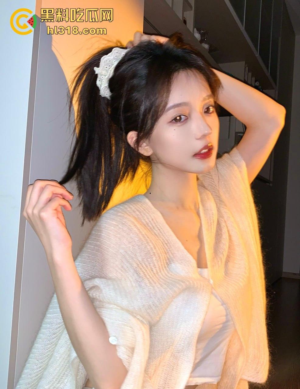 四川理工大学,小情侣教学楼下激情抠逼,清纯少女微张小腿闭眼享受,小心扣发炎噢!-2