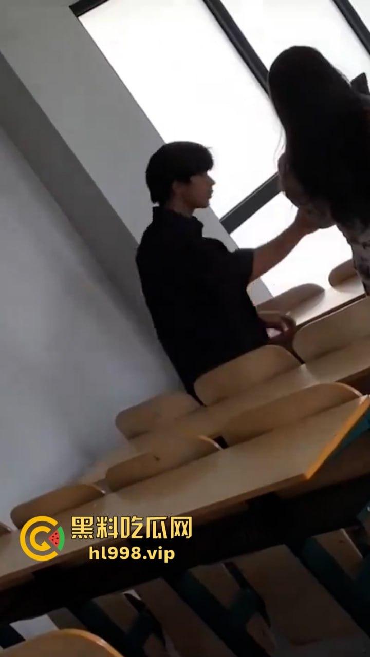 妹子带妈跨越千里手撕武工大学劈腿渣男 白玩两年说散就散?-2