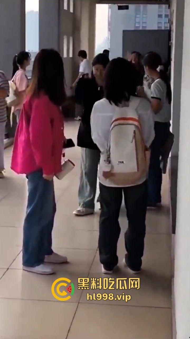 妹子带妈跨越千里手撕武工大学劈腿渣男 白玩两年说散就散?-5