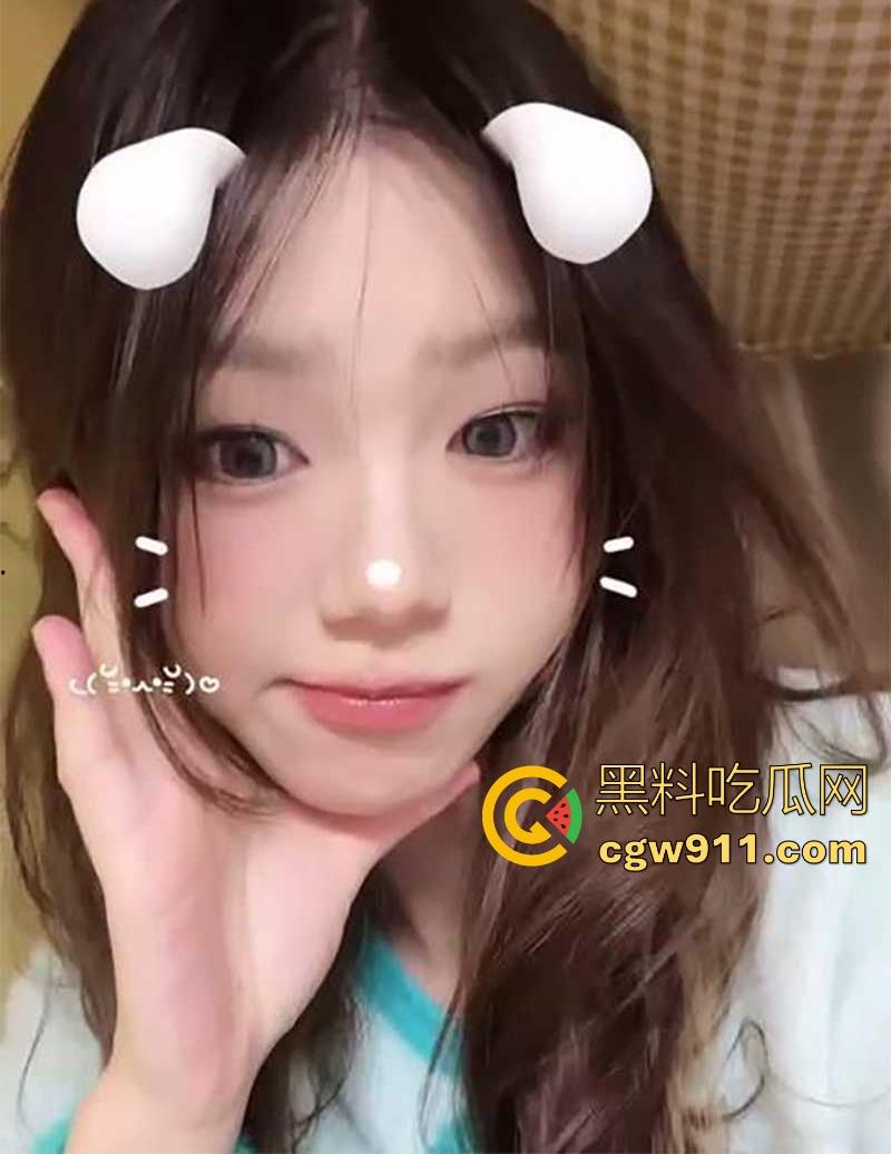 渣男曝光湖南前女友【刘美嘉】全裸揉奶露穴淫片,粉嫩奶头硬邦邦,聊天记录极其淫荡,小情侣玩的真骚啊!-6