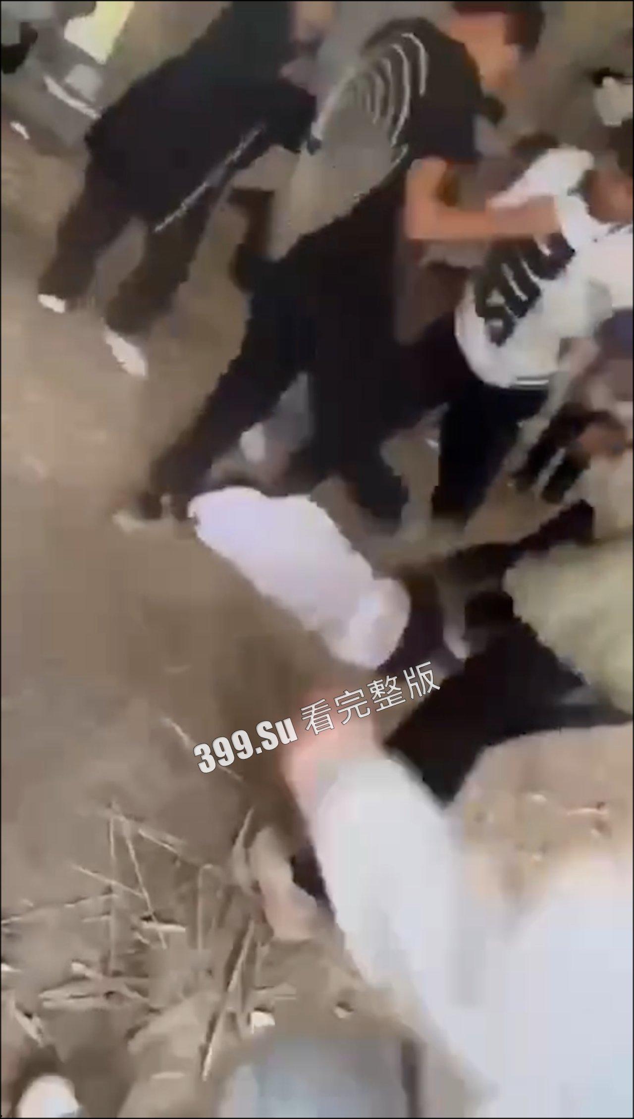 霸凌合集  #校园#殴打#裸体  真的有天生坏种？人之初性本恶？（五）-5