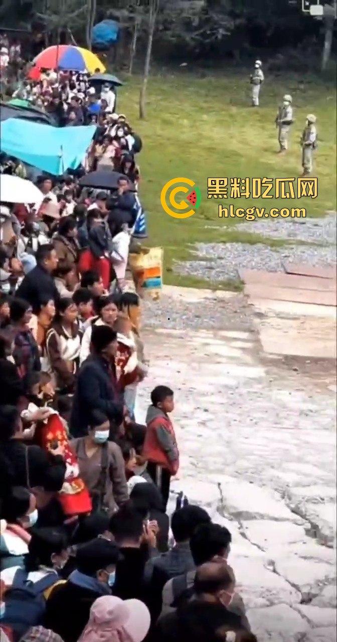 缅甸克钦邦战乱难民潮!百姓涌向腾冲口岸求庇护,中国军队严防死守绝不让难民入境!-9