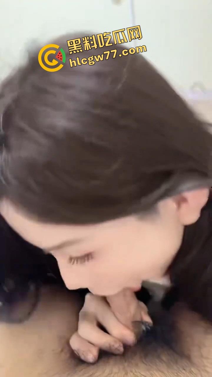 好看的TS就是狠,勾引直男回家龟头责上头,口一含射精带尿双管齐下,喷了个正着!-15