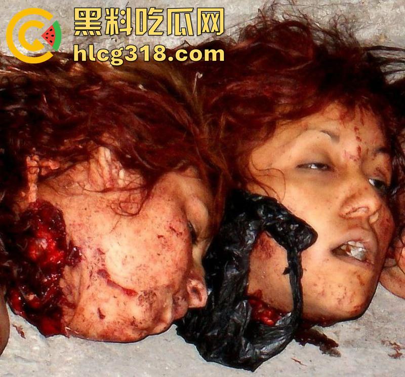 南美毒枭真实肢解女人现场,不枪毙直接割喉砍头,活生生直接割头卸四肢,全程绝望惨叫,胆小者勿入!-1