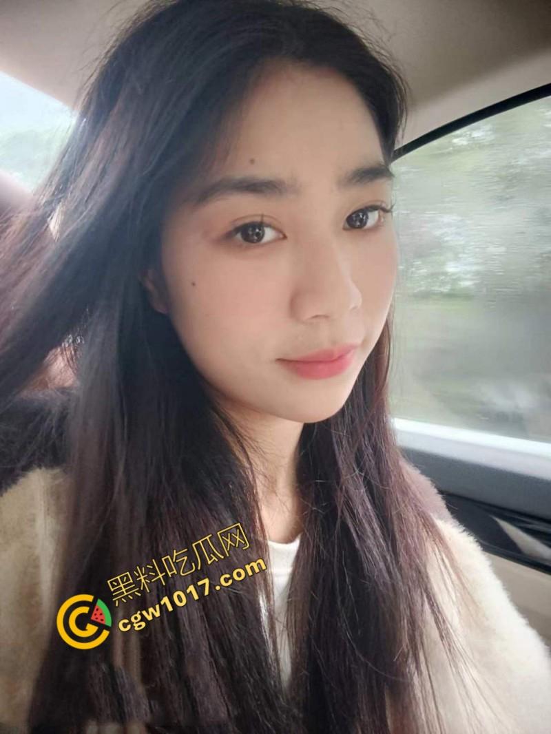 上海极品舞蹈生【杨萧颜】难以抵抗金钱诱惑,堕落为金主性奴,胯下侍奉爆筋肉棒,口技十分了得!-4