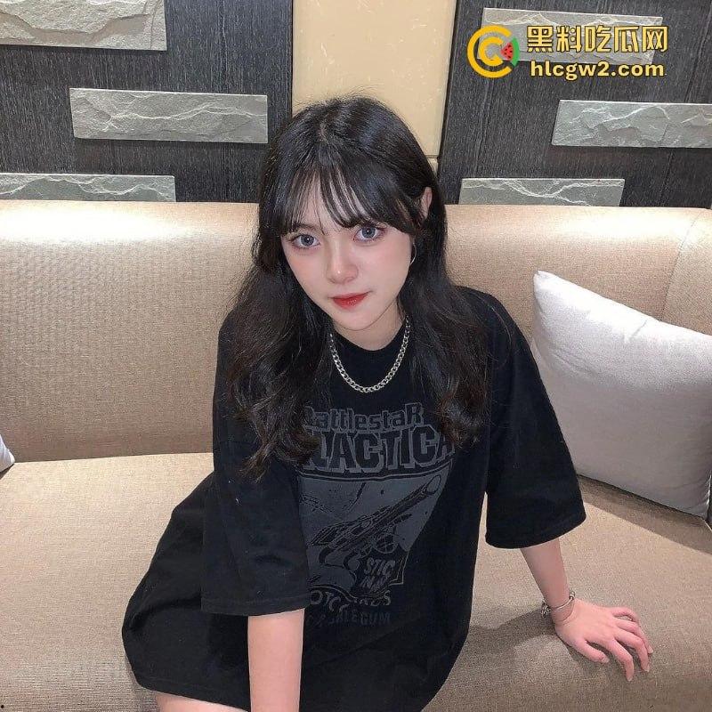 超漂亮的翘臀在校校花【杨可可】分手后遭男友报复视频惨遭泄漏口交后入不雅视频曝光-7