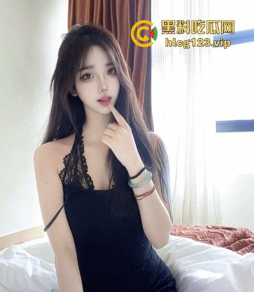 抖音小网红【虎孃Pan】全裸骚舞曝光!润滑液摩擦,全程骚得让人顶不住!-4