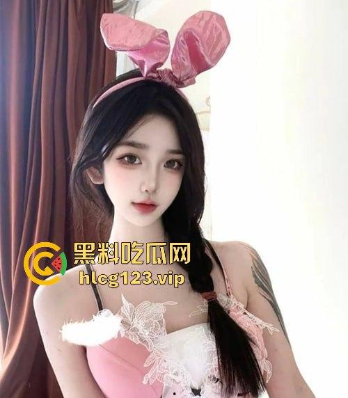 抖音小网红【虎孃Pan】全裸骚舞曝光!润滑液摩擦,全程骚得让人顶不住!-5