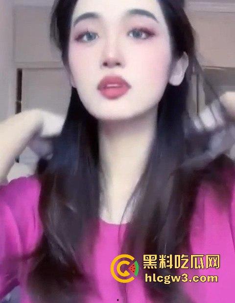 安徽灵璧凤山中学美术老师【李雯】不雅视频流出 被金主调教成小母狗,跪地舔屌的好老师!-4