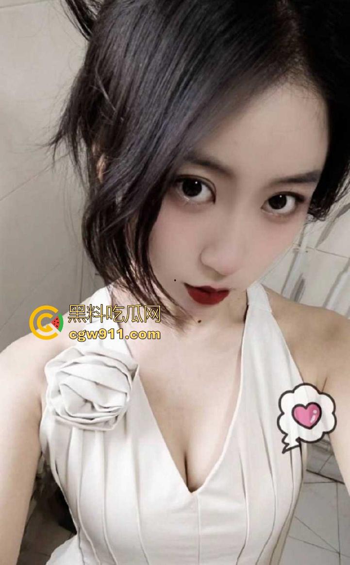 四川美术学院极品学姐【王芷情】与金主约炮被男友报复曝光私拍,性感骚货,极致后入爽到激烈抽搐!-1