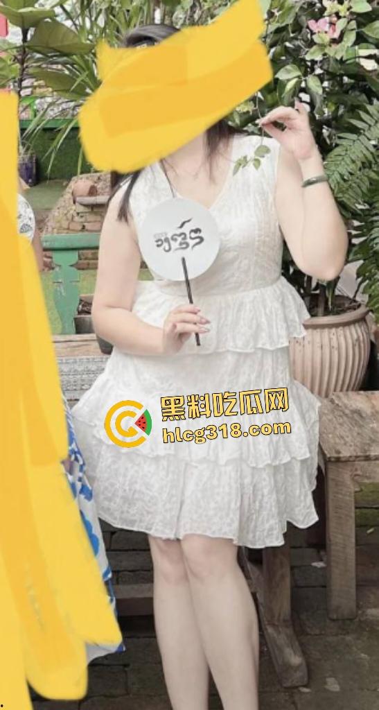 海角大神酒店富二代狂干亲妈!大学探望软磨硬泡,终于操上老逼,有钱人还喜欢老的?-2