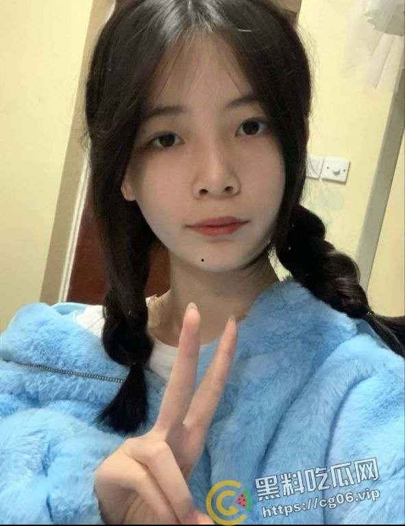 瓜友投稿!浙江大学文学系极品学生妹 拿奖学金就是为了跟男朋友出去开房 颜射 吞精 样样在行 学霸反差婊-4