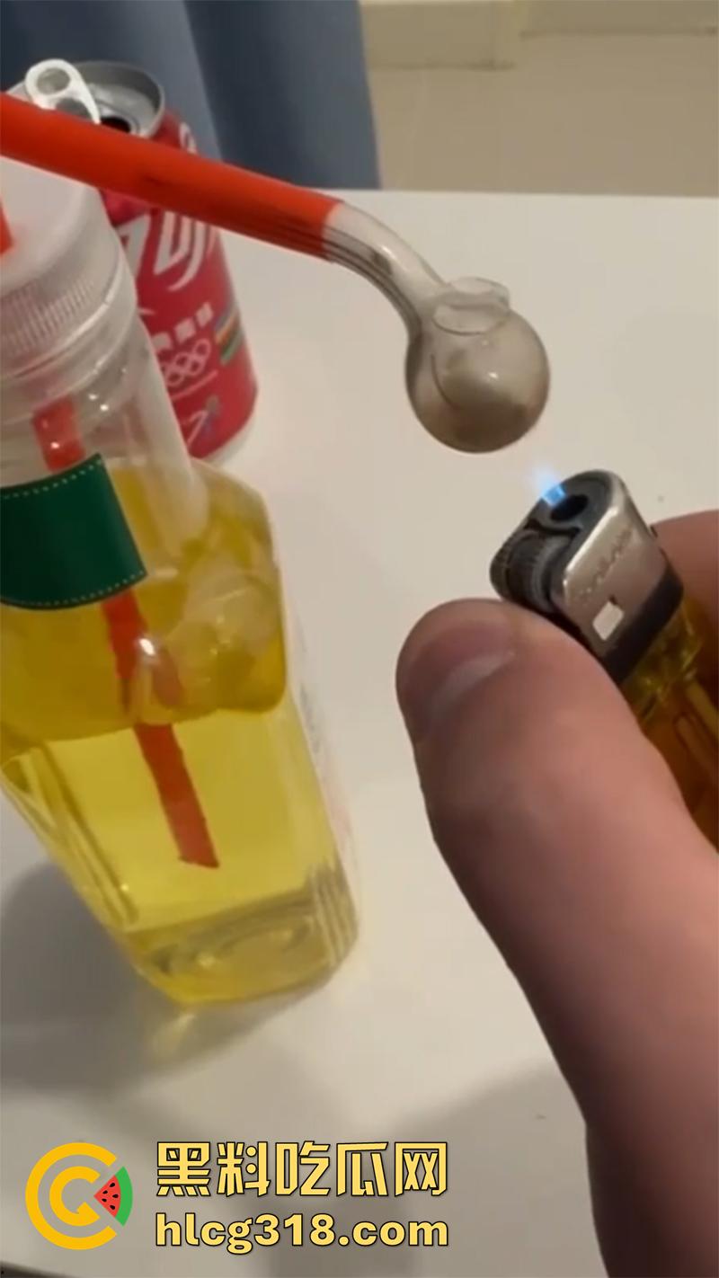 东南亚吸毒男模,无套和客人出台,双飞吸毒玩嗨杀死女友,还将女友闺蜜强奸砍头分尸,太变态了!-6