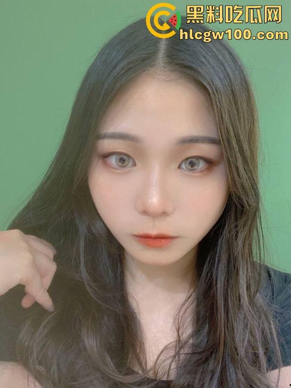 福州跨年夜高能,酒吧约到台湾嫩妹,高质量口交放飞性爱,叫床超机车,前男友15+的骚货真是干得无憾!-1