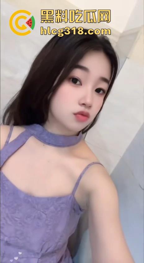 网恋约炮大翻车!房开好了套也买了,结果来个照骗,怎么相差这么大,自己约的炮含泪都要打完!-1