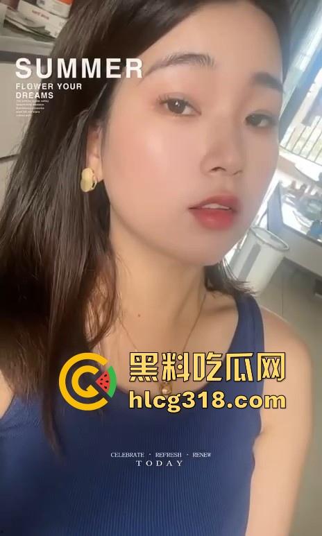 网恋约炮大翻车!房开好了套也买了,结果来个照骗,怎么相差这么大,自己约的炮含泪都要打完!-3