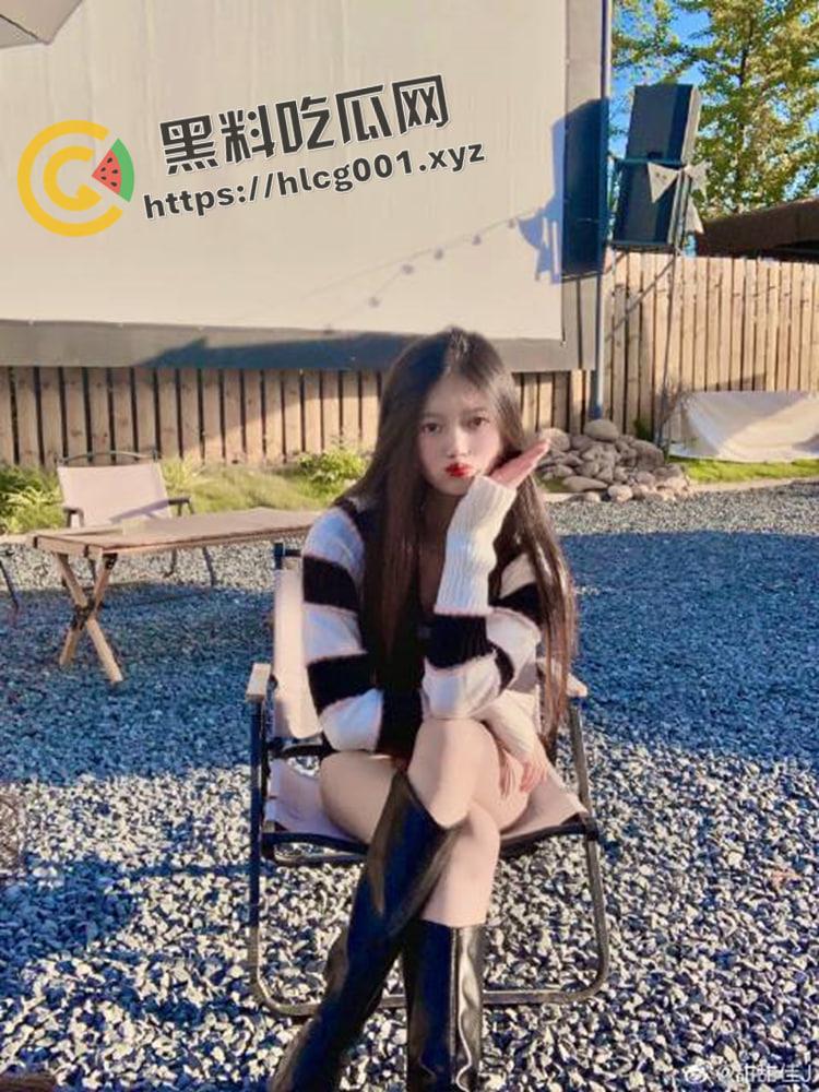 开盒抖音网红【甜甜佳】本名【王思佳】福建烧鸡 刷礼物就能私拍线下  素颜反差极大 硬件不够 骚气来凑-3