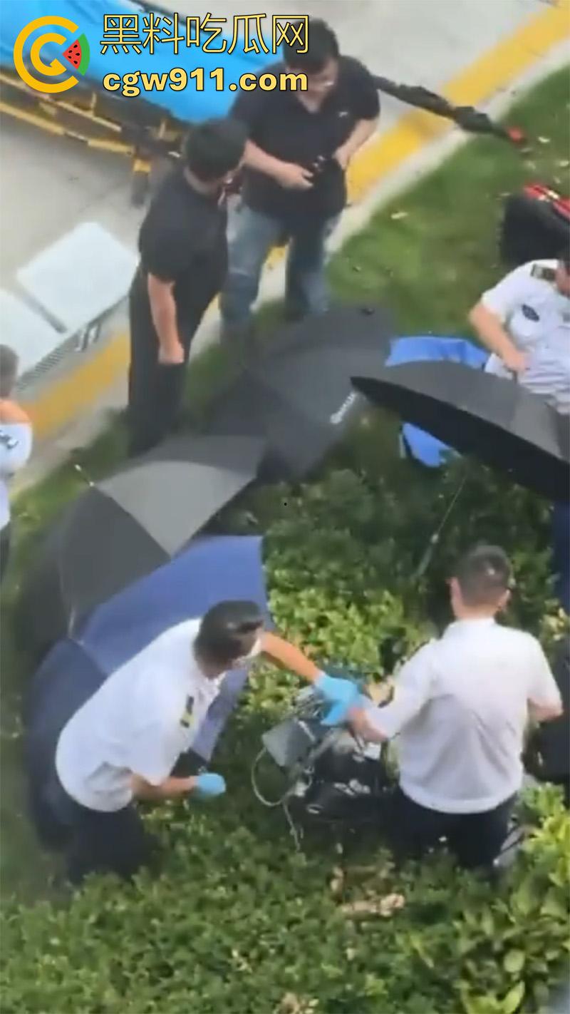 上海杉达学院女生跳楼事件,室友闺蜜出轨自己老爸,导致爸妈离婚家庭破裂,上个学家被偷了!-6