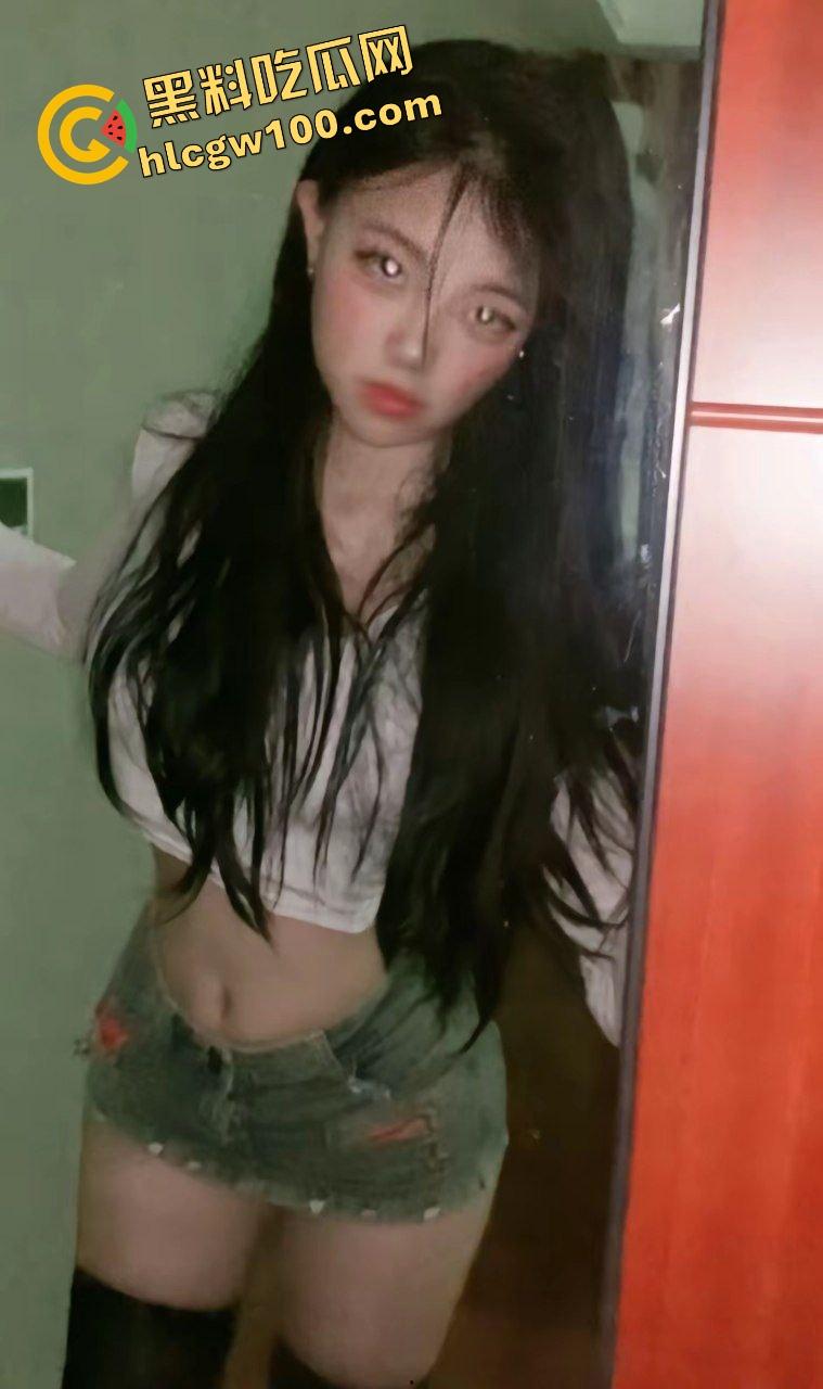 抖音极品身材御姐饥渴骚鸡『梨花蛇』短牛仔镜前诱惑口交舔鸡,扶床暴力后入猛怼骚臀!原创独家曝光流出!-2