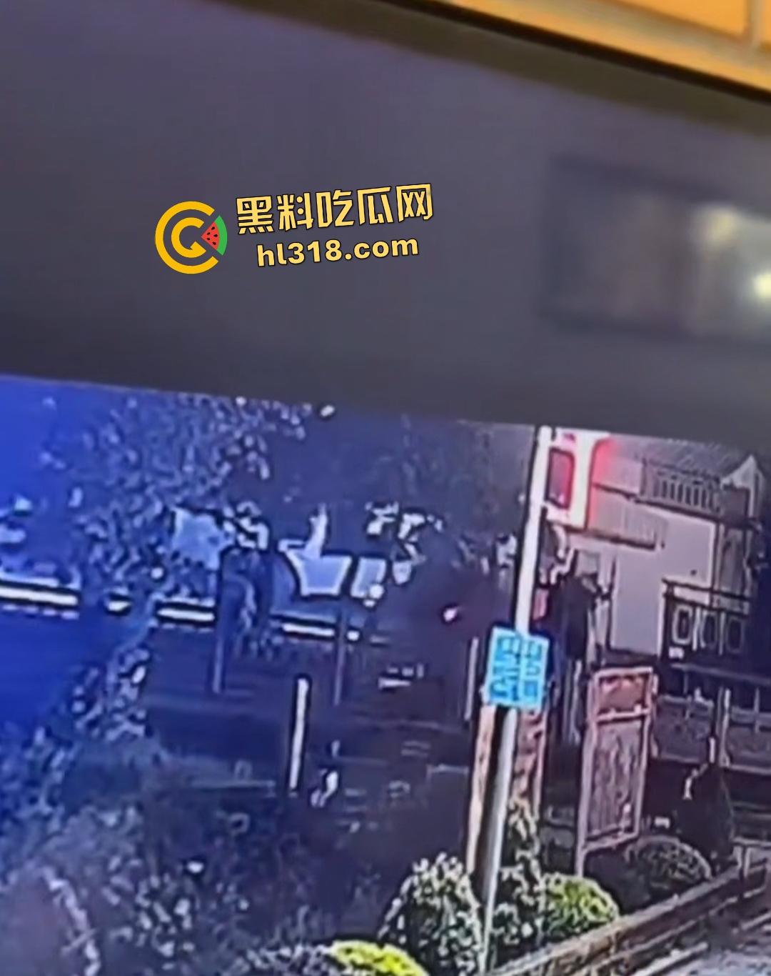 精神小伙深夜化身盗圣!胆大包天偷走功德箱,穷疯狂徒连神明钱财都敢劫!-7