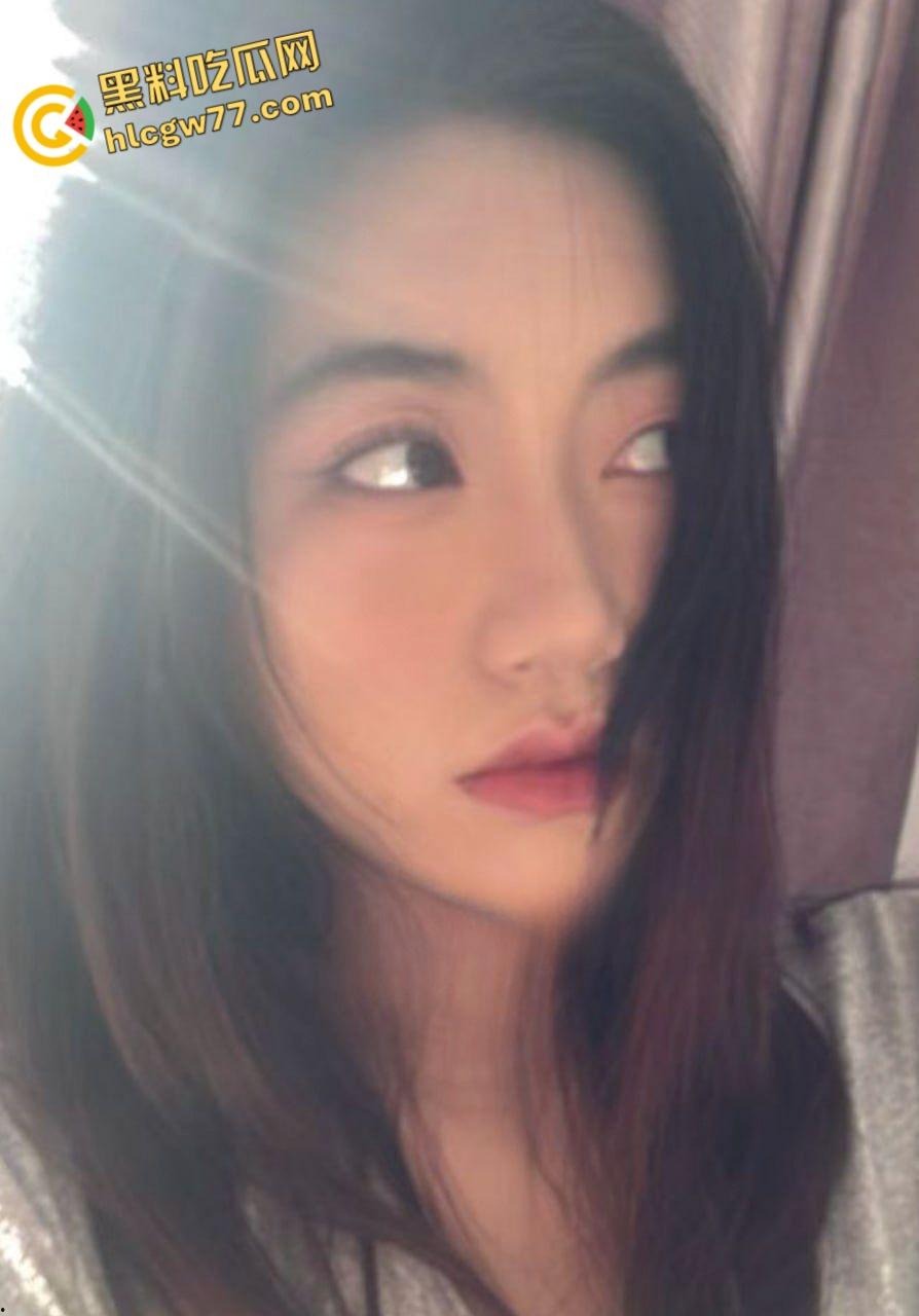 娇嫩的幼儿园老师【李纯】也喜欢约炮做爱 粉嫩的鲍鱼被炮友暴力输出-3