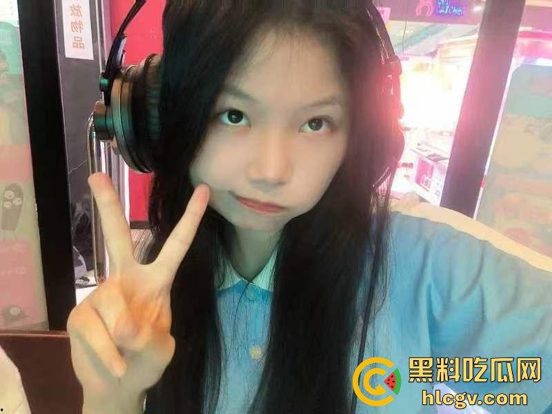 无锡职业技术学校21岁小母狗【李宛如】云盘视频泄露!黑色蕾丝情趣内衣勾魂,口交后入,最后颜射直击第一视觉!-2