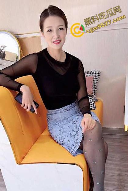 海角乱伦禁忌情欲之姐弟恋!观音坐莲式爆操亲姐,巨乳升级淫水泛滥,饥渴紧致嫩穴疯狂吸吮!-2