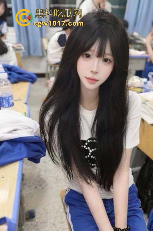 海角乱伦!侄女让我来学校找她,放的最开的一次,酒店无套猛操内射,事后回想起来再撸管一次!-1