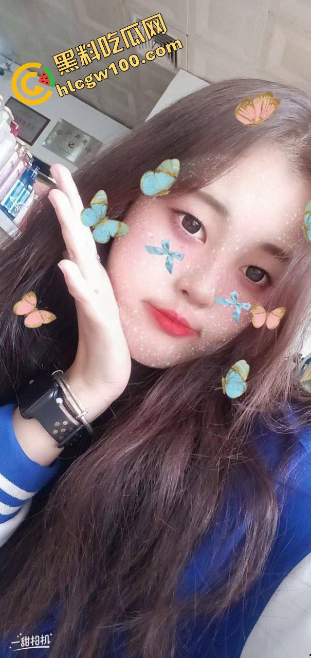 重庆医学院【李青玉】长相清纯却骚到不行的贫乳反差学妹，被学长哄骗发骚自拍-6