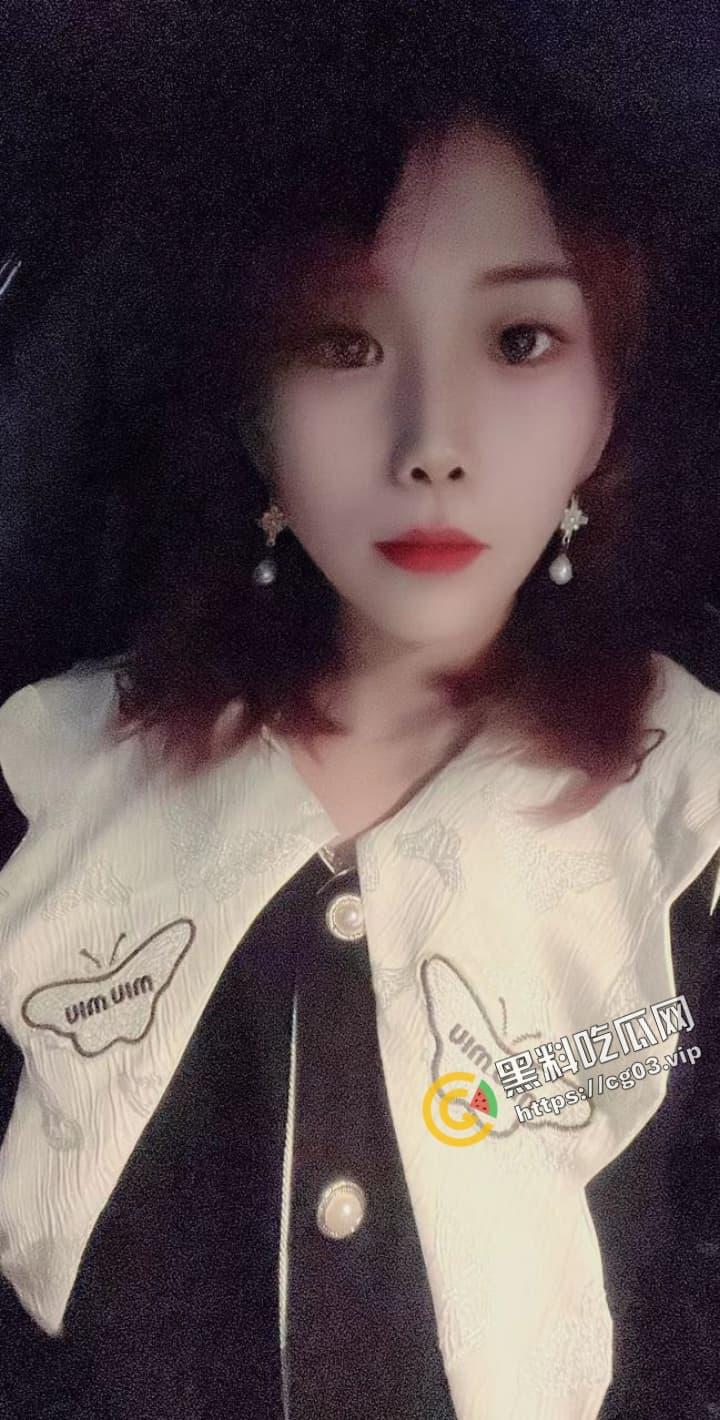 广东潮汕恒大名都美艳少妇【朱晓燕】生娃后出轨跟业主群的老王搞上了  后被老公发现曝光性爱视频！-3