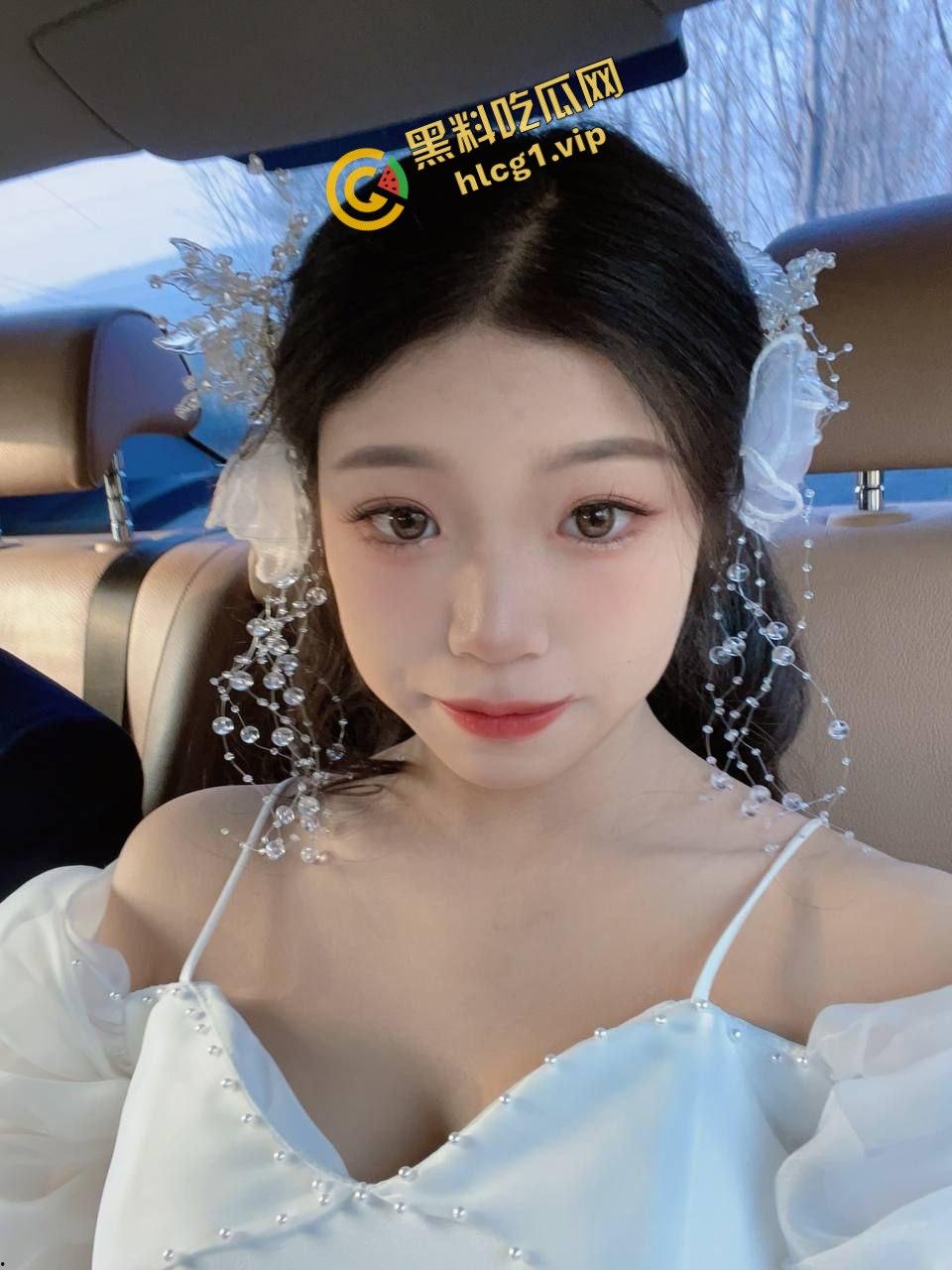 瓜友投稿曝光!冀州中学高中同学『王微欣』给闺蜜当伴娘 被单男得吃爆操!-3