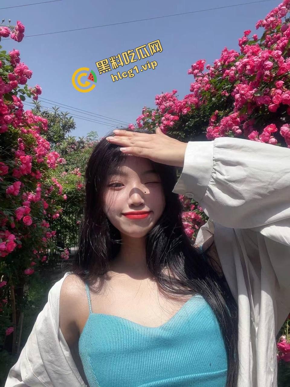 瓜友投稿曝光!冀州中学高中同学『王微欣』给闺蜜当伴娘 被单男得吃爆操!-4