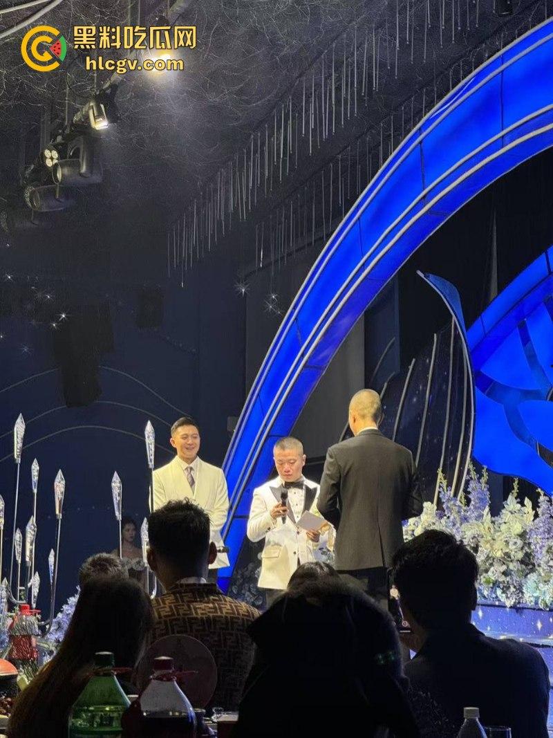 菊花一紧:成都北湖筵禧gay婚现场视频流出 打破世俗勇敢合体 男男亲亲有点怪怪的-12
