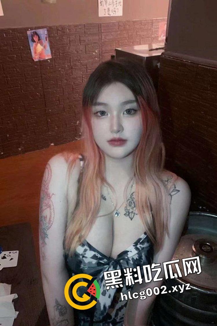 上海职校公共套子【管思蓉】高中就破处的臭母狗 混迹于上海各大酒吧知名肉便器-9