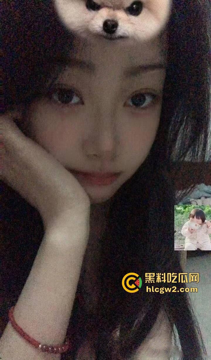 大神1300元约厦门科技信息大三学姐玩3P视频流出 有男友还敢酒吧微醺后乱来,酒店全程玩到高潮停不下来!-24