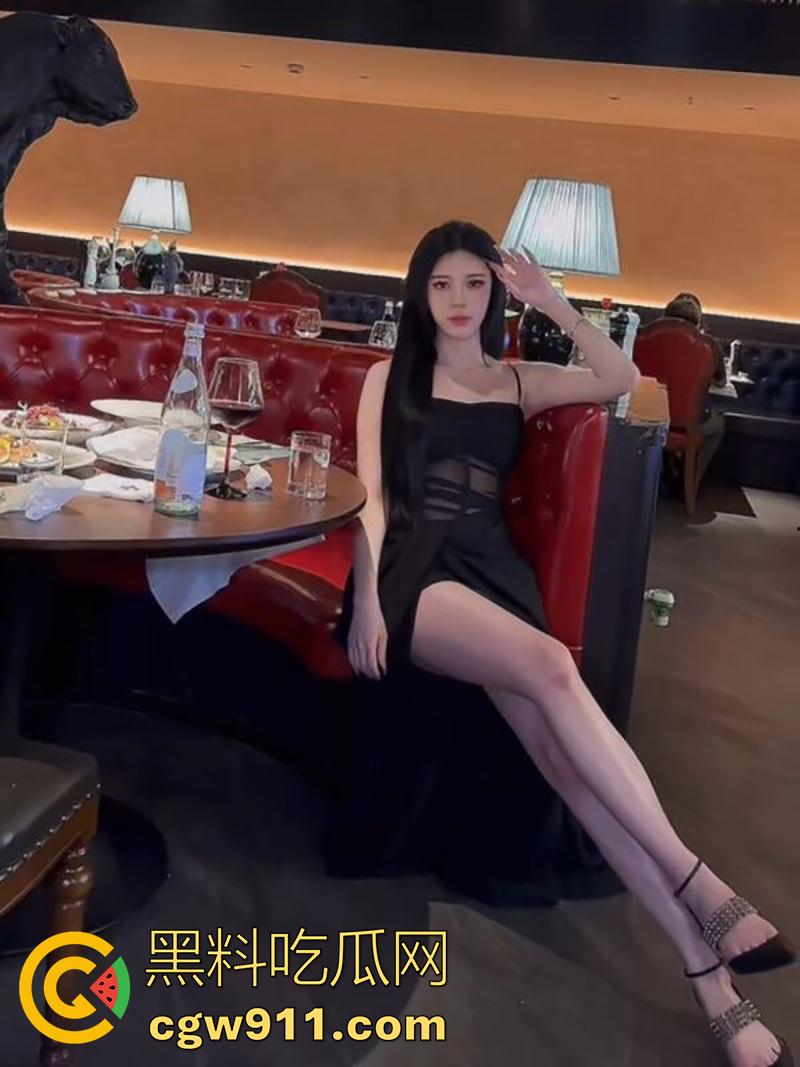 抖音13万粉网红【Wasasa】,逆天长腿尤物女神,流出两条与土豪秘密私约自拍短片,吃鸡技术超一流!-6