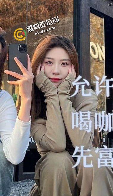 四川师范学院 女大学生『李欣颖』与炮友酒吧厕所口交 回酒店多体位爆操 性爱视频流出-2