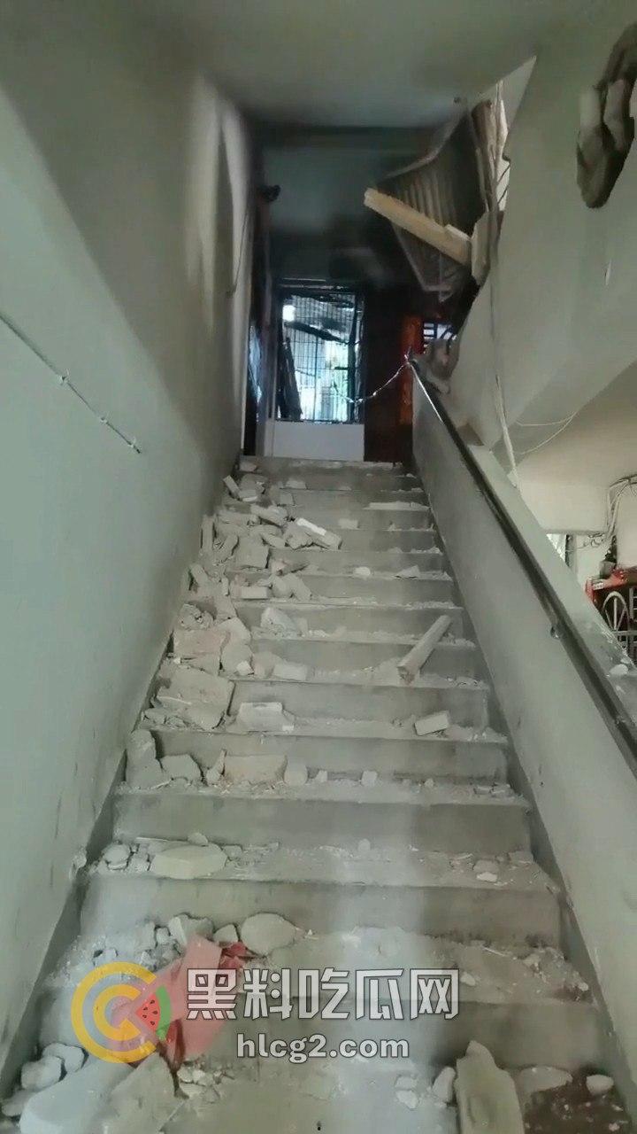 汕头金平镇惊天巨响!居民楼突发惨烈事故,现场令人心碎-2