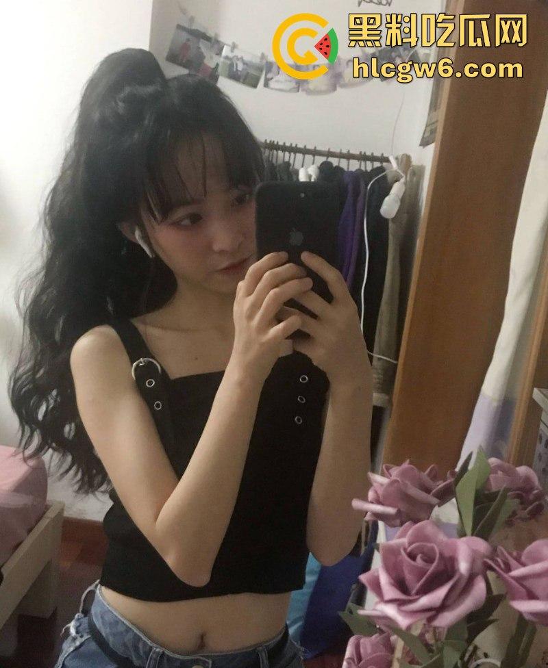 长沙舞蹈学院【张语涵】三环外兼职站街偶遇同校同学 害怕被曝光不得不免费让同学先玩 口爆吞精内射一条龙！-8