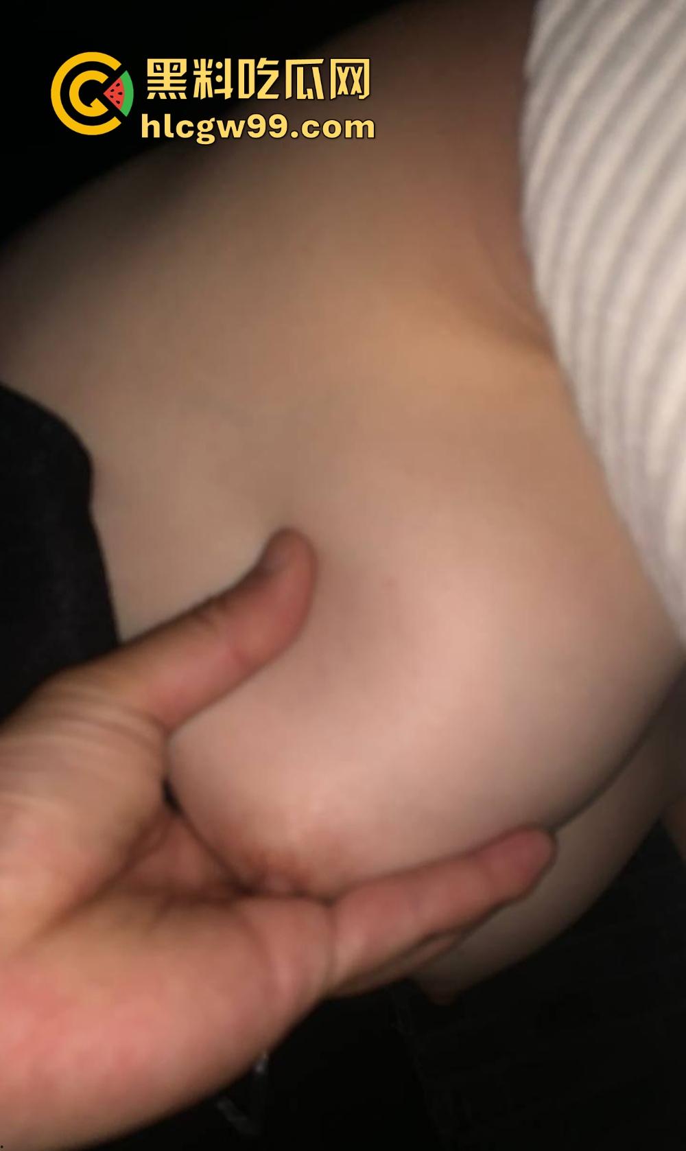 长沙炮神狂扫小淫妇，奥迪A6一开一路收割淫乱小婊子，身材爆炸的性瘾骚货，淫乱私拍流出百人斩目标稳了！-24