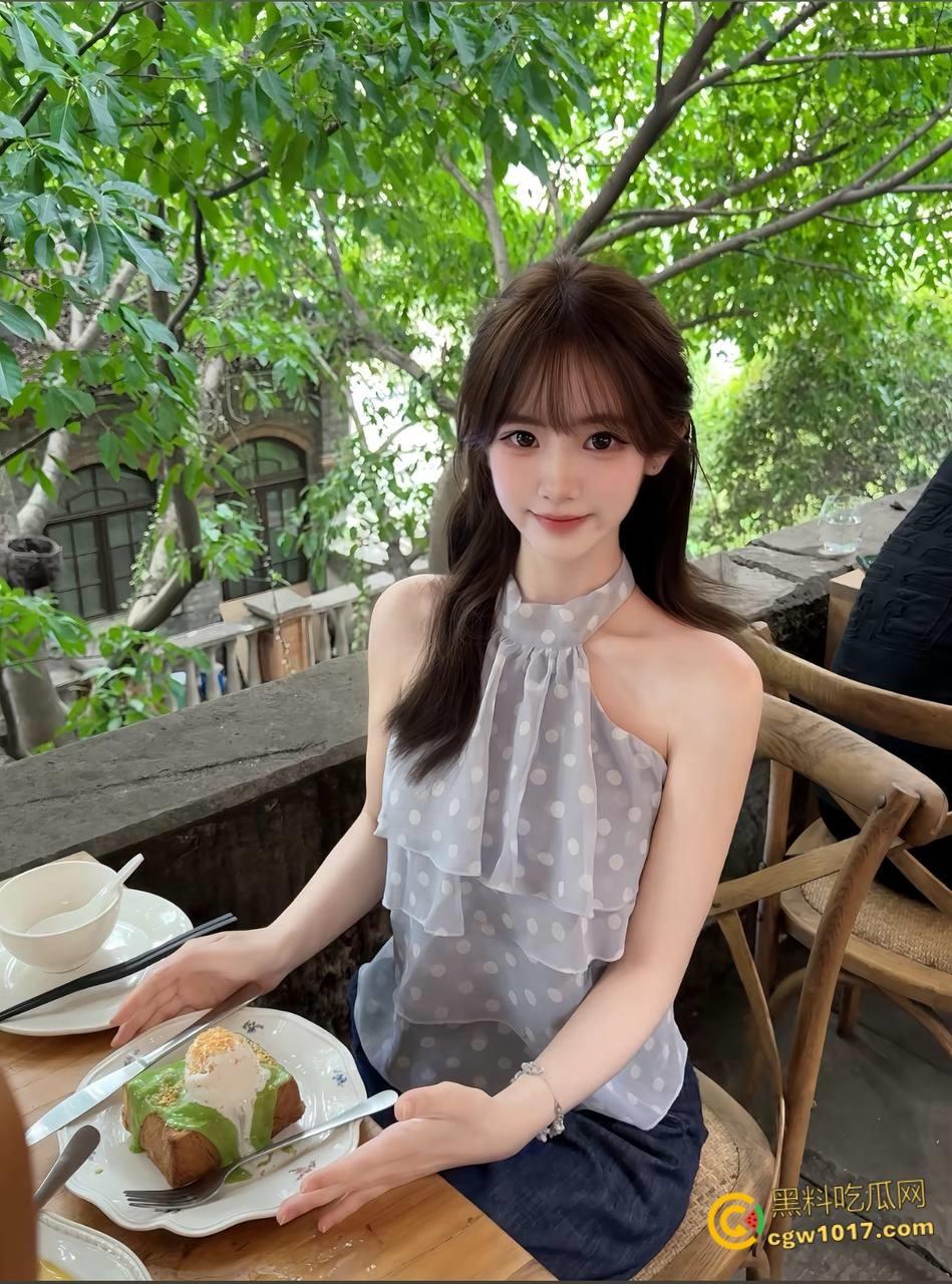 趁着万圣节和女儿玩cosplay,穿着头纱白丝小皮鞋,趴在床上任我操嘴,后入猛草极品翘臀,扶着腰全射在馒头小穴里 !-2