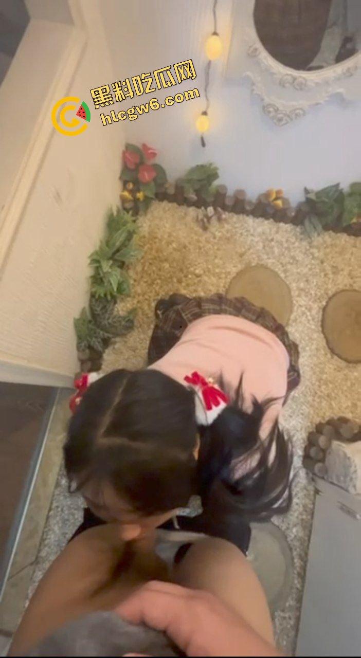 湖北武汉金主母狗反差婊骚鸡『李绘仪』为寻求刺激露出做爱!楼道白臀后操吃鸡!原创独家流出!-2