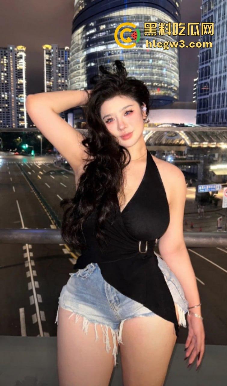 独家爆料!抖音25万粉丝网红 巨乳骚鸡【selianacloa】大尺度私拍福利视频流出-2