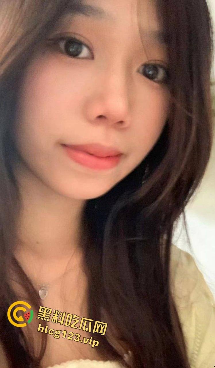 极品双马尾学生妹【欢欢】,甜美萝莉风格私下大反差!COS扮装直播裸舞让人把持不住!-15